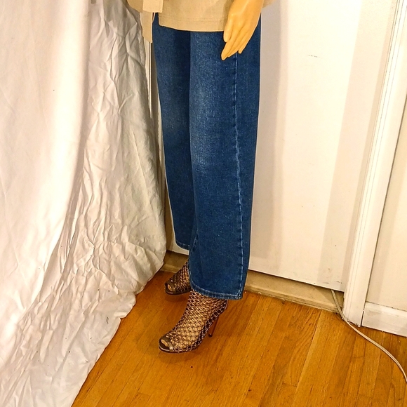 🔥🔥Like New Gucci Bronze Leather Stiletto Bootie - Picture 11 of 16